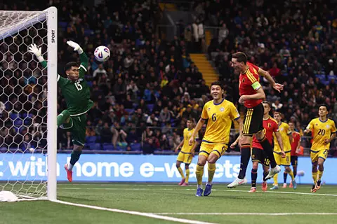 كازاخستان تؤجل تأهل بلجيكا بتعادل إيجابي في تصفيات كأس العالم